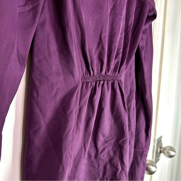 Lululemon First Mile 1/2 Zip Pullover Darkest Magenta 6 ruched back - Picture 9 of 14
